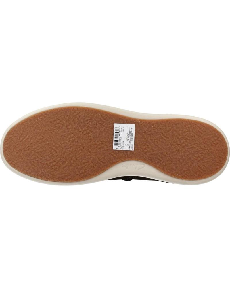 Clarks Court Lite Men’s Green Sneakers – Lightweight Leather Casual Trainers with All‑Day Comfort