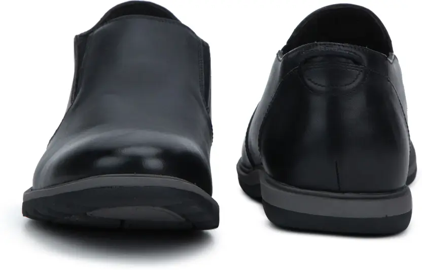 Clarks Glaston Step Men’s Black Leather Slip‑On Shoes – Comfortable Casual Loafers with Durable Grip