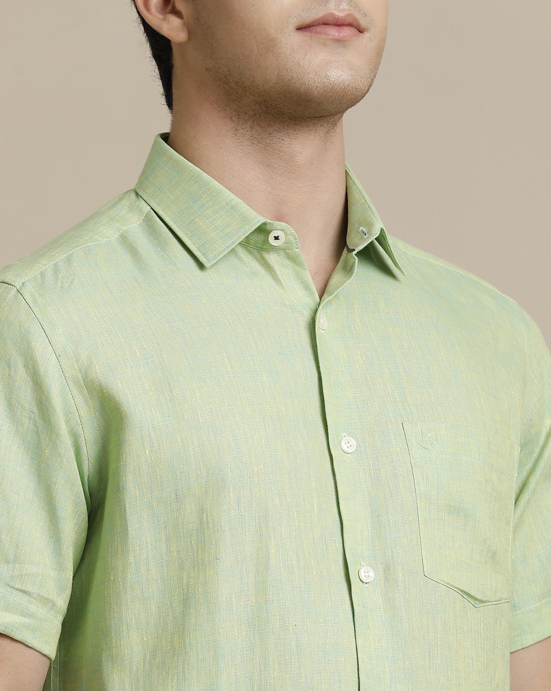 LINEN CLUB MEN'S PURE LINEN GREEN CHAMBRAY REGULAR FIT HALF SLEEVE CASUAL SHIRT