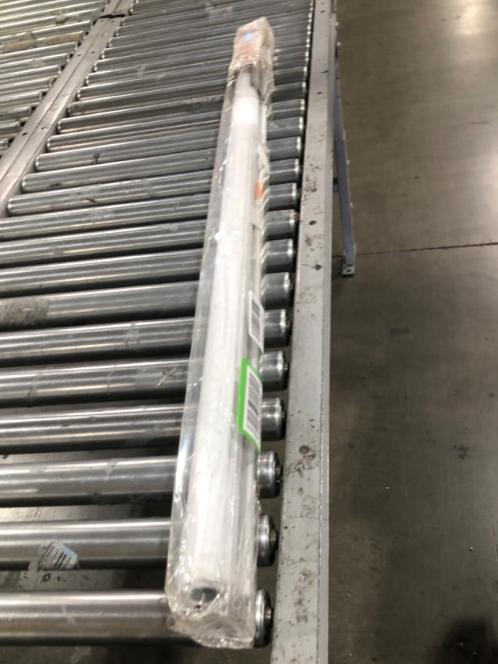 ستائر نوافذ هوم بوكس رول معتمة ١٠٠٪، لون أبيض، عرض ١١٩.٣٨ سم × ارتفاع ١٨٢.٨٨ سم