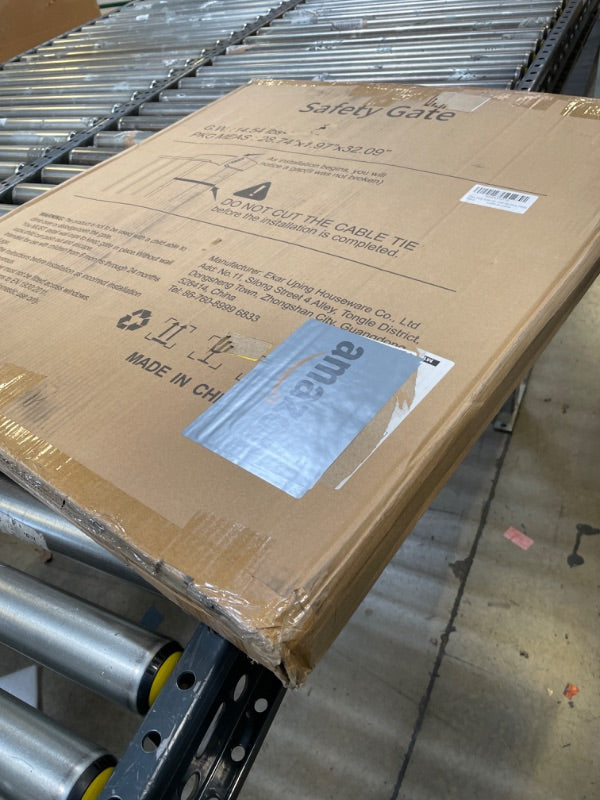 Tiovo Baby Gate with Cat Door Adjustable, 74.93 cm - 113.03 cm