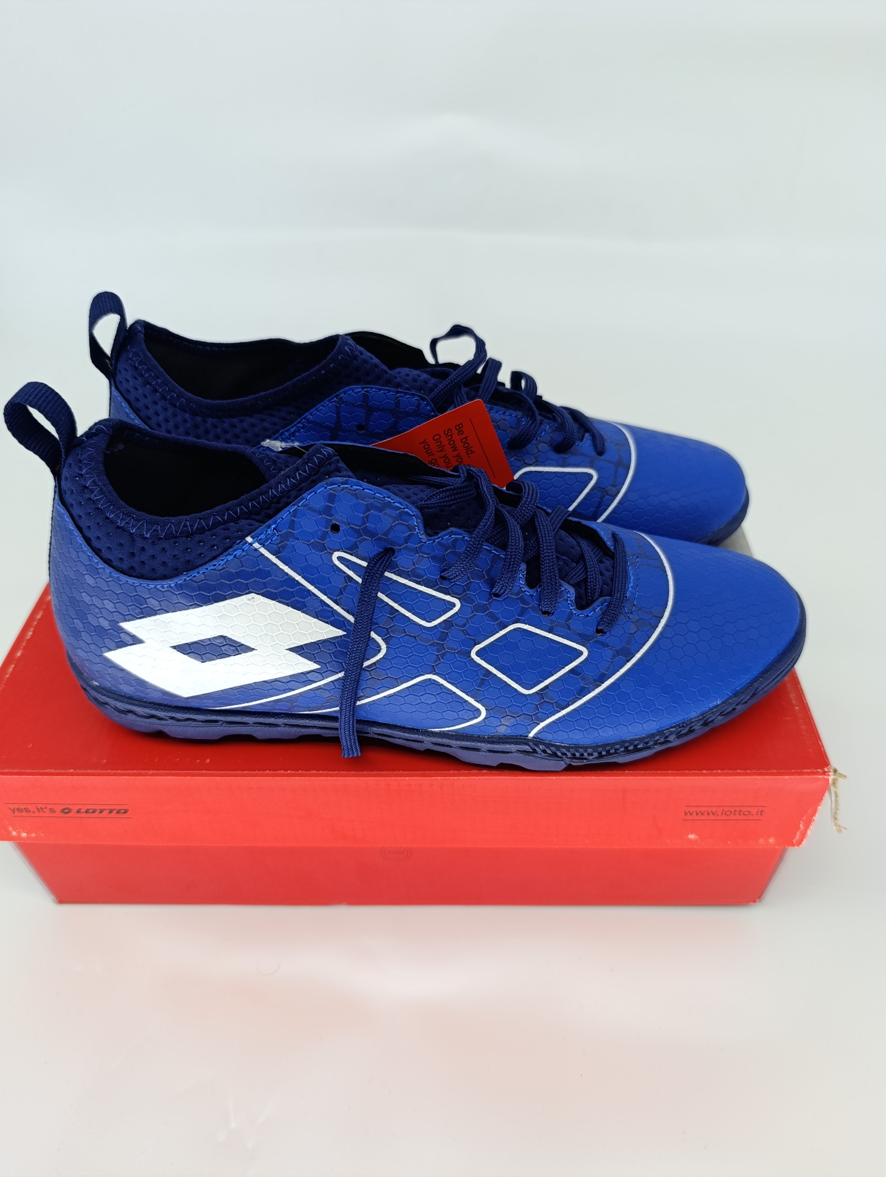 LOTTO 213613 / SKYDIVER BLUE - ALL WH