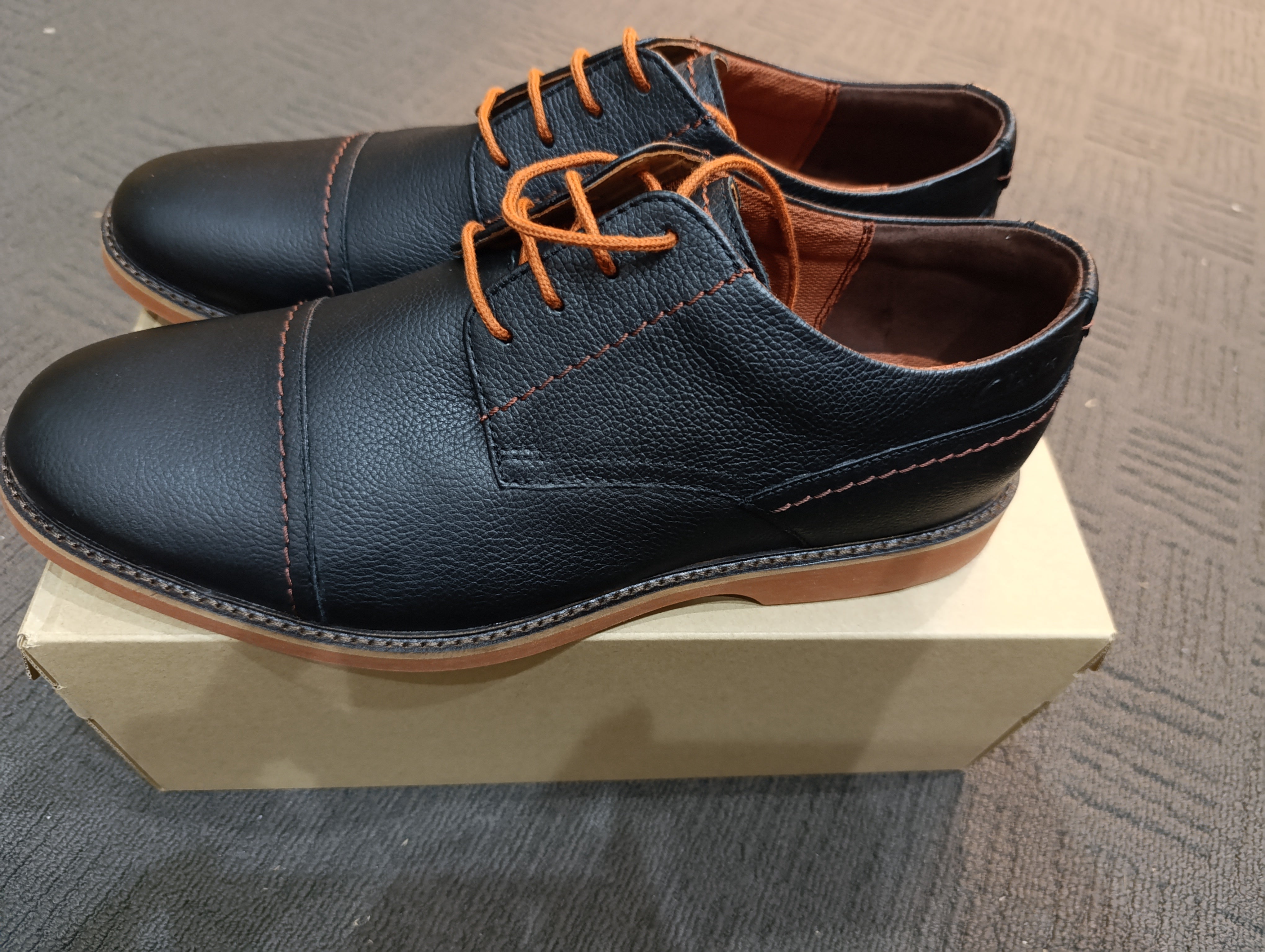 Clarks Atticus LT Lace Men's Dress Shoes – Premium Leather Formal Footwear