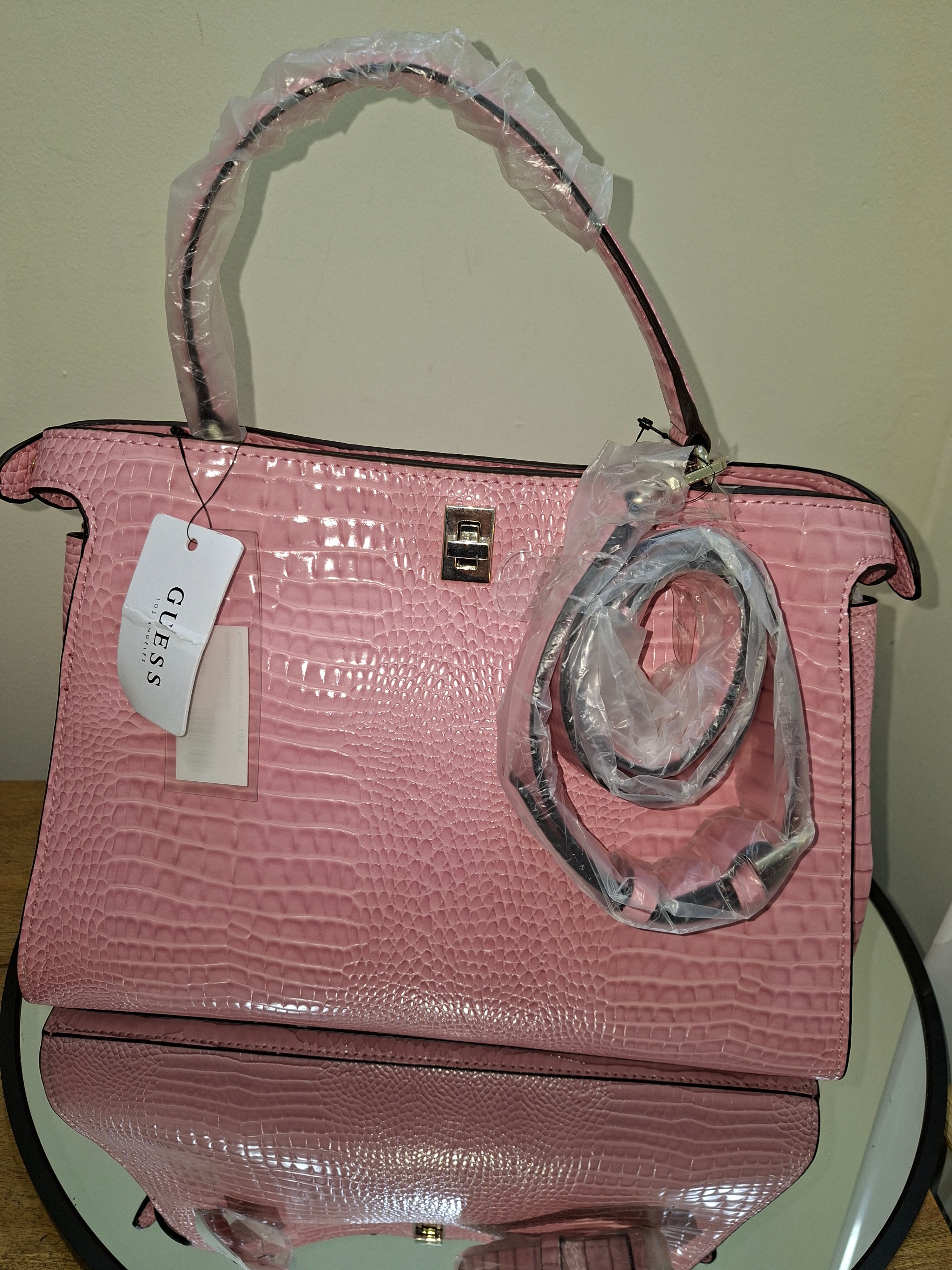 Guess Uptown Chic Croc Maxi handbag with a structured crocodile texture - Pink CG730106