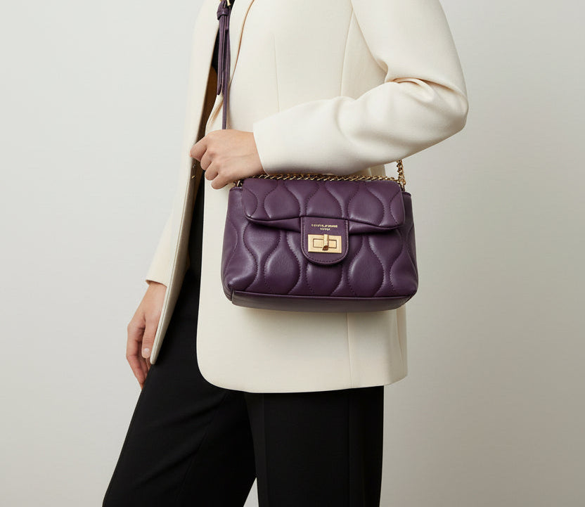 DAVID JONES quilted PU leather crossbody bag with a gold-tone clasp - Purple CM6700