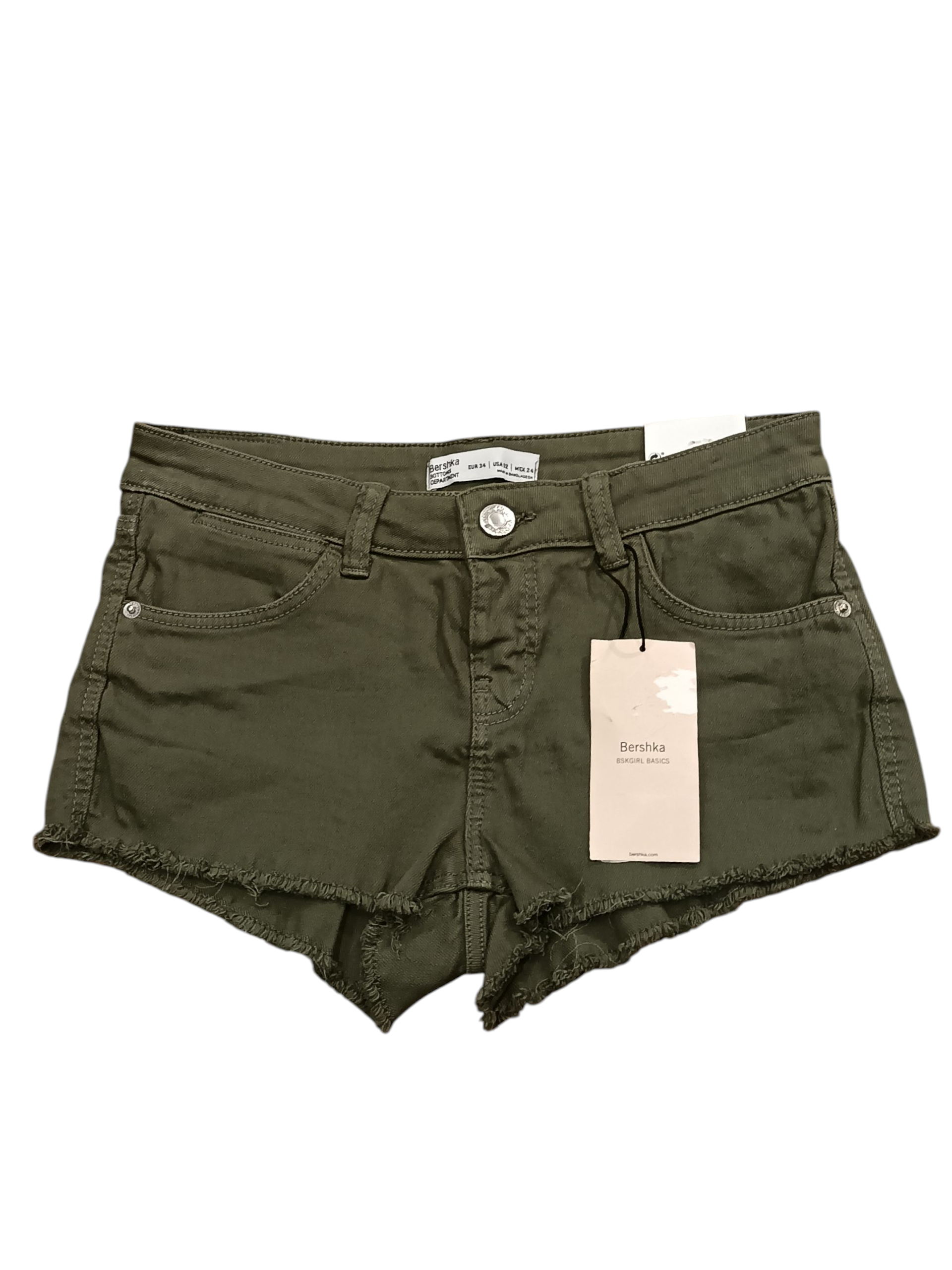 Bershka BOTTMS DEPARTMENT Women's Jeans Shorts Green