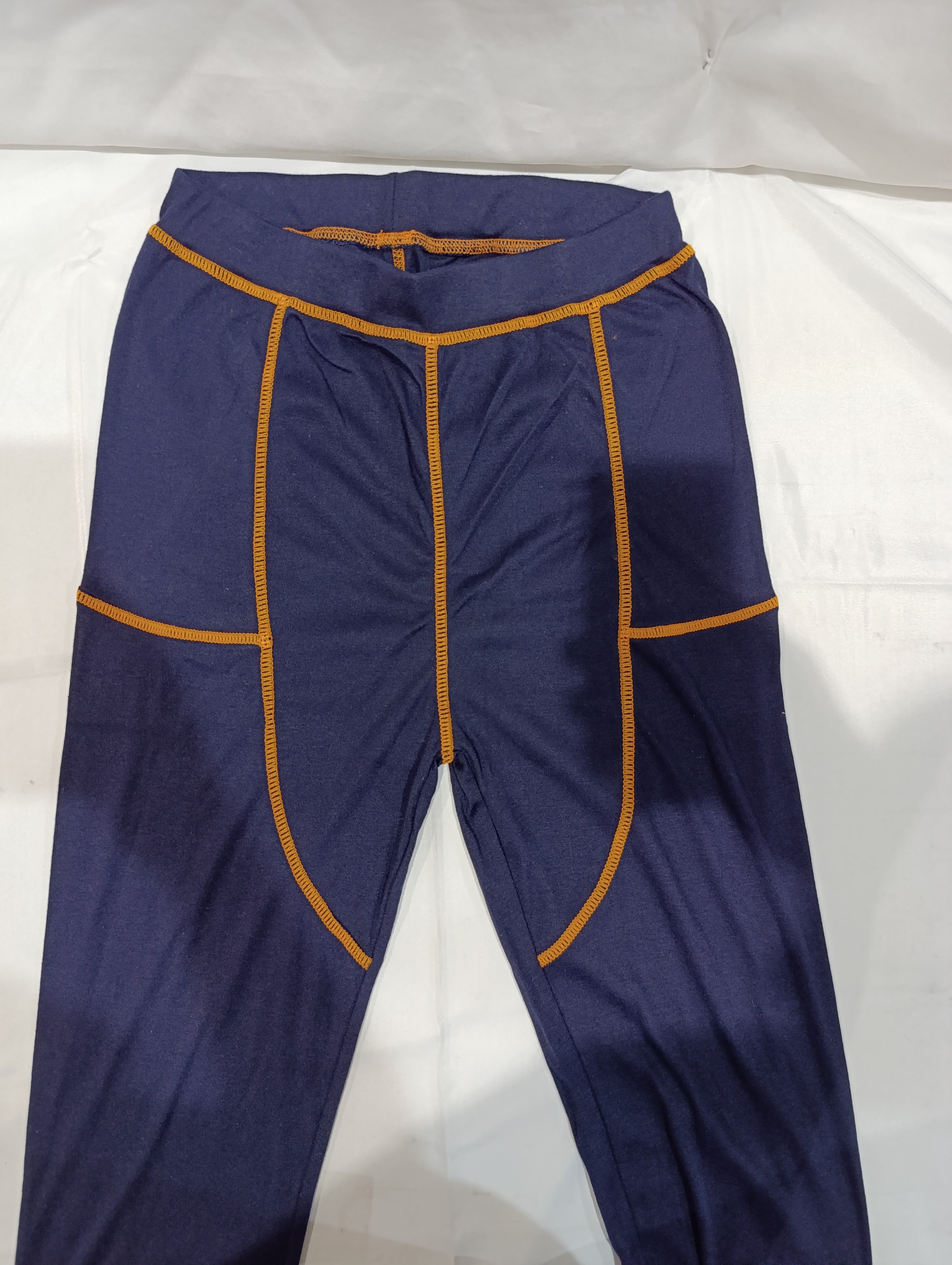 طقم رياضي رجالي من OUTERLIMITS مخطط برقبة دائرية من مزيج القطن باللون الأزرق الداكن