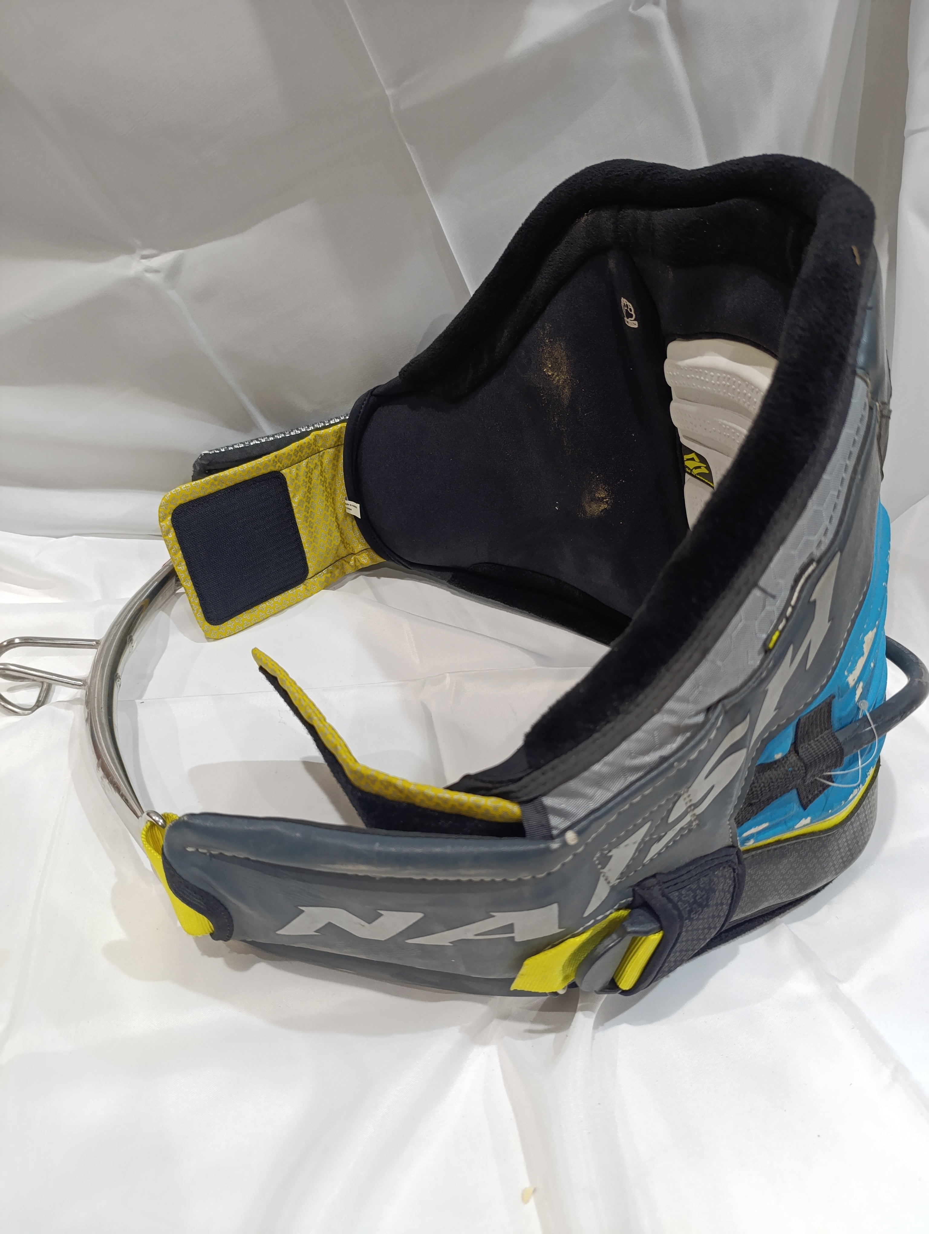 حزام خصر نايش موتو 2016