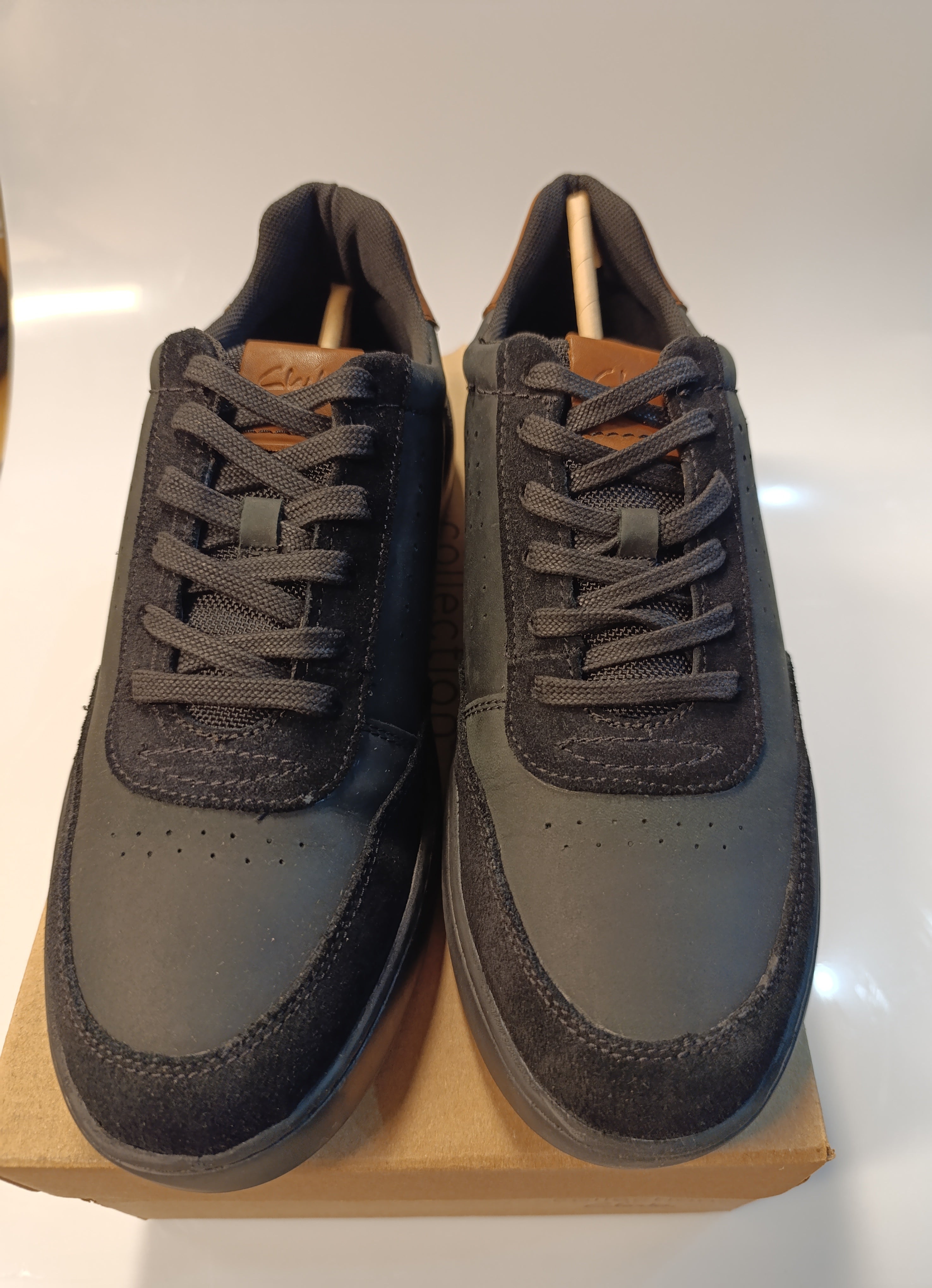 Clarks Last Resort Men's Black Suede Shoes – Casual Lace-Up Low-Top Sneakers