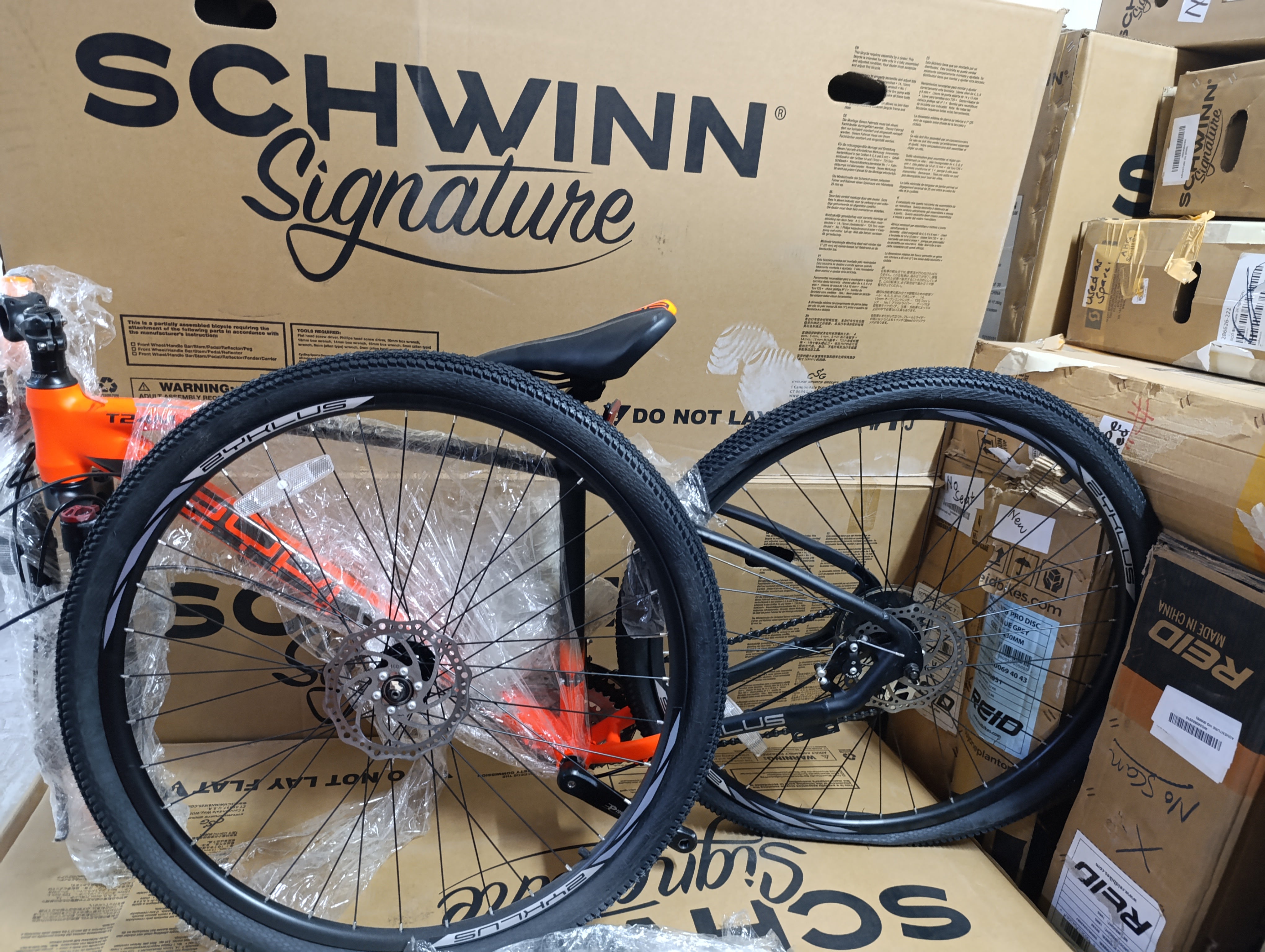 Zyklus Stoat 29 Inch Mountain Bike / Orange-- open box