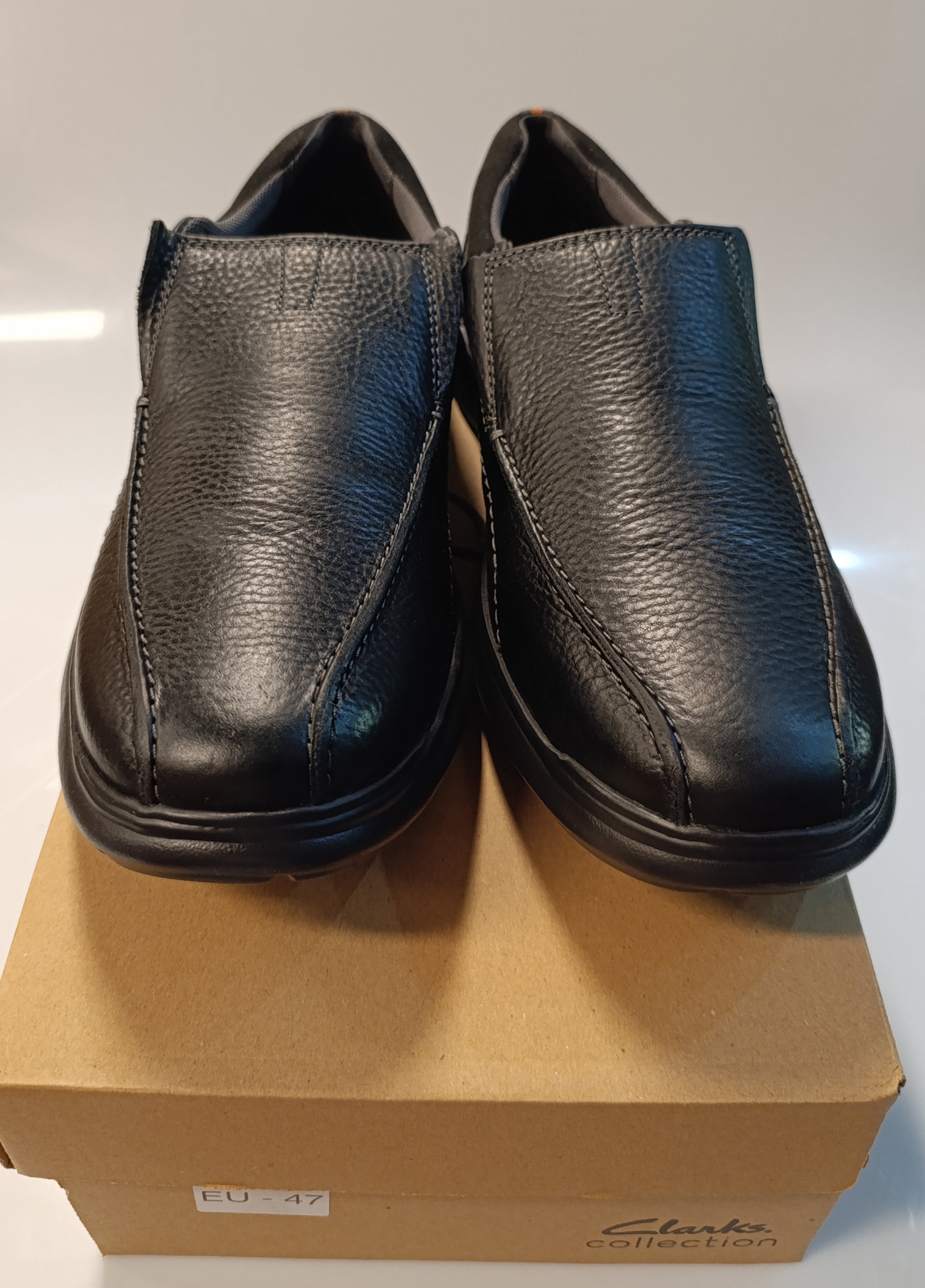 Clarks Bradley Step Men’s Casual Slip-On Leather Shoes