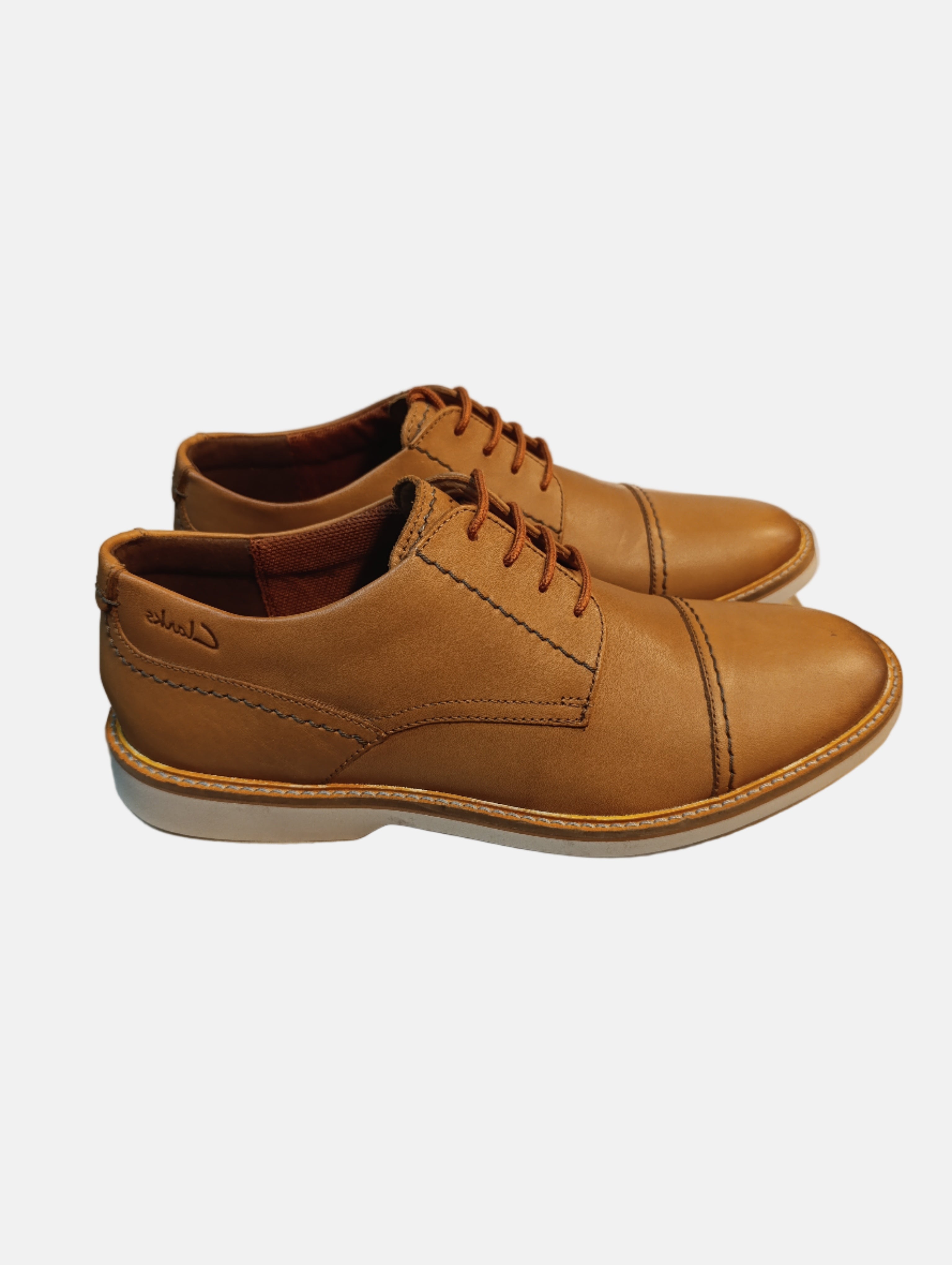 Men's Brown Leather Dress Shoes – Classic Oxford Style by Clarks