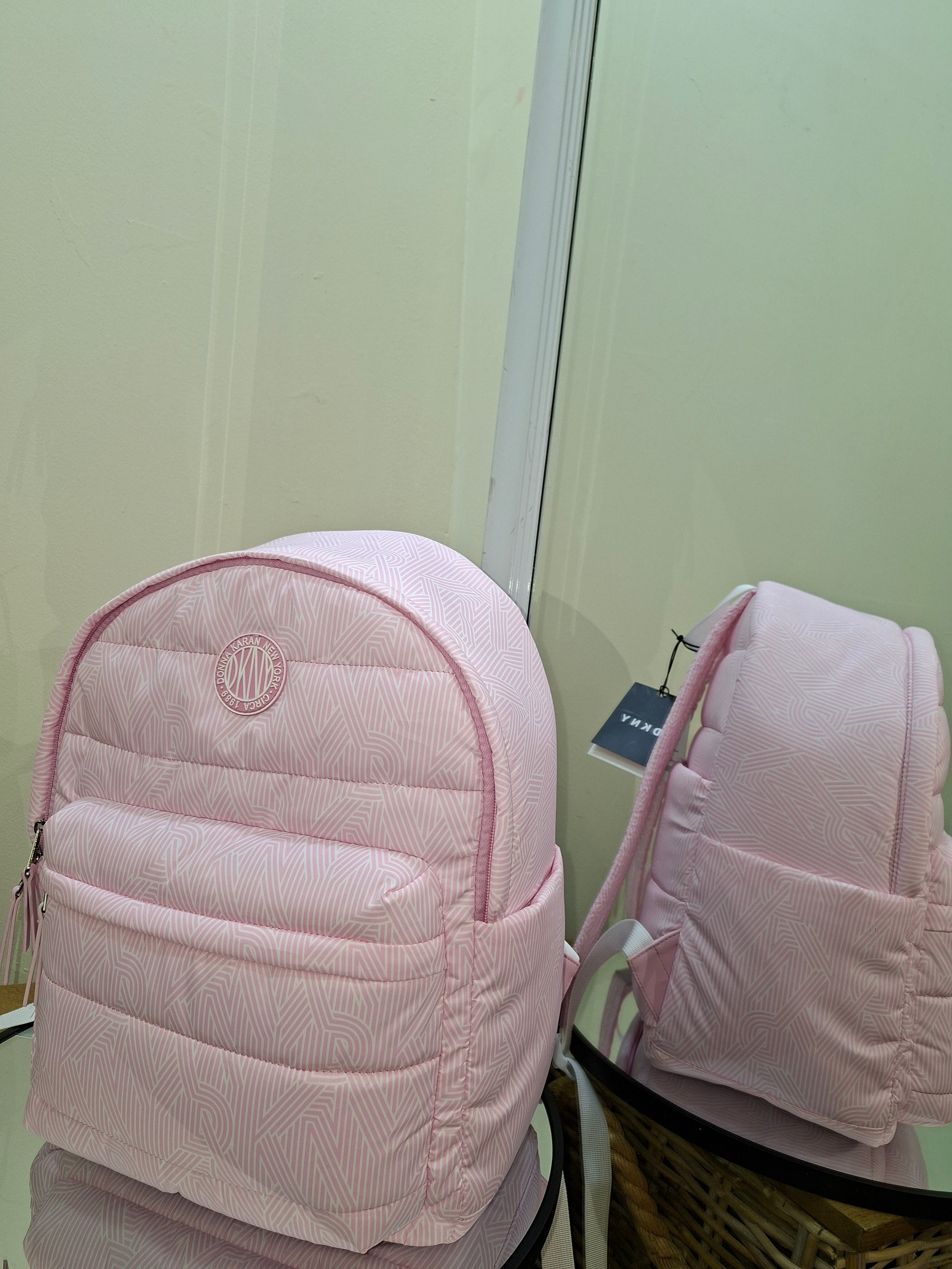 DKNY Crosswalks Laptop Backpack - Rosey - Business Travel Laptop Bag Backpack Teens, Unisex Large Capacity Daypack with Padded Polyester
DO980CW4