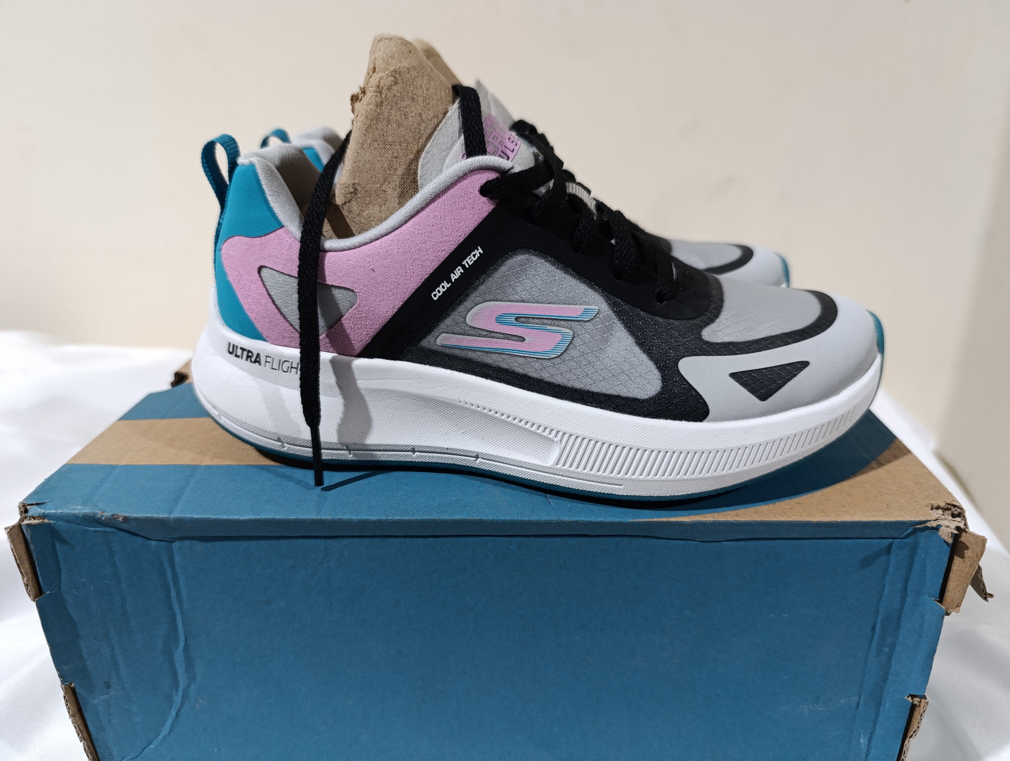 Skechers Go Run puls girls / color WHITE - MULTI