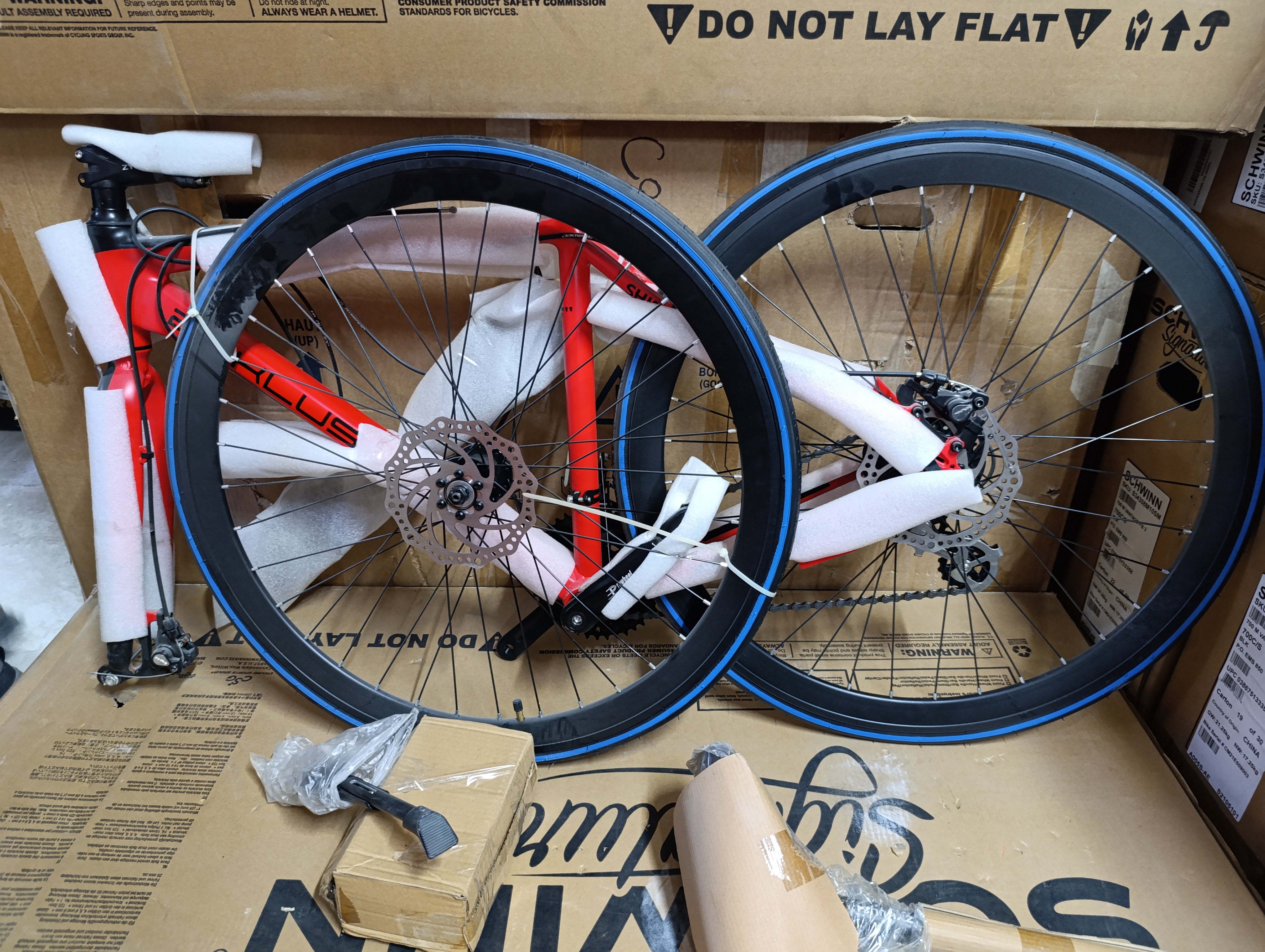 Zyklus Hybrid Bike- 700c-Red / Black / M