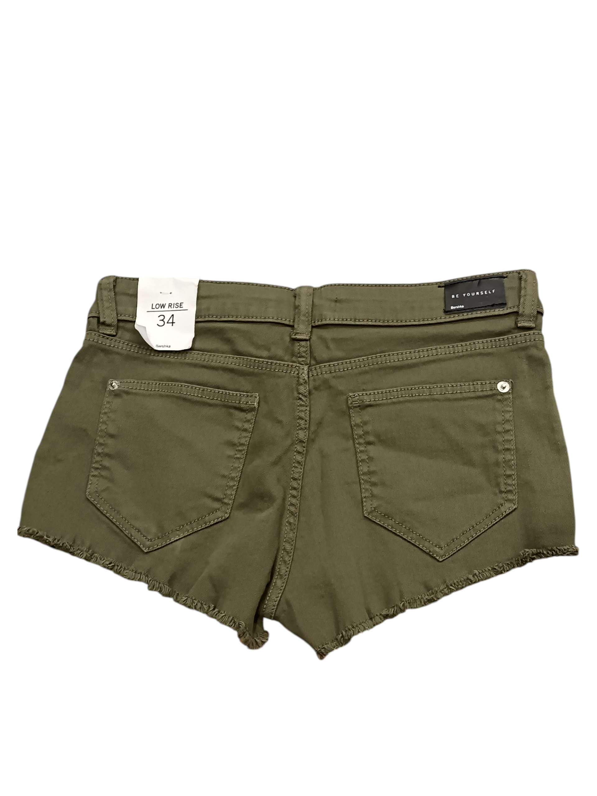 Bershka BOTTMS DEPARTMENT Women's Jeans Shorts Green