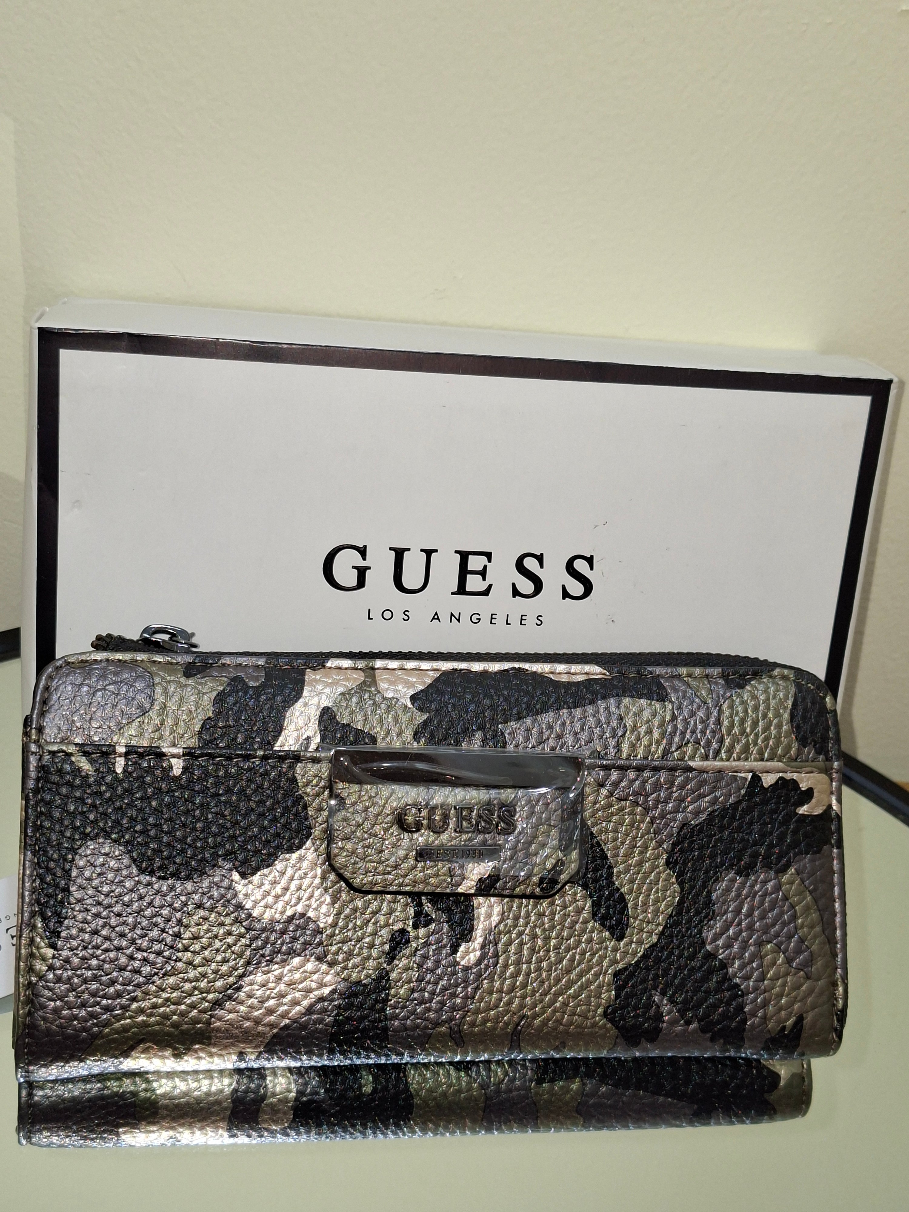 Guess Bobbi SLG Large Zip Womens wallet - Camouflage MC642252