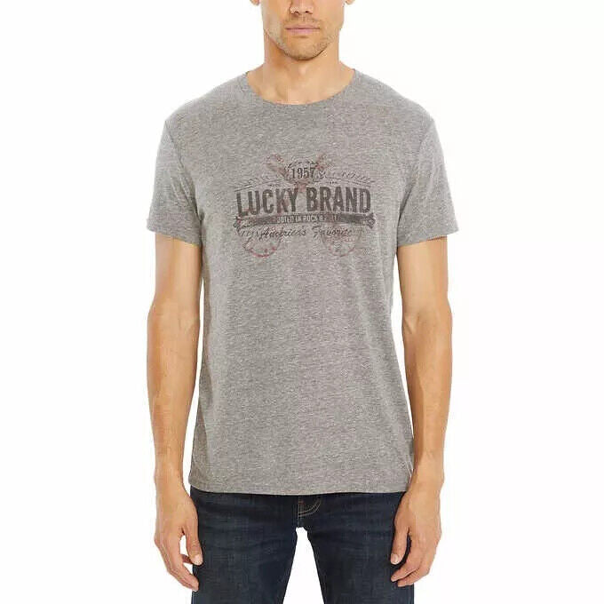 مقاس L - تي شيرت جرافيكي للرجال من Lucky Brand مصنوع من مزيج القطن