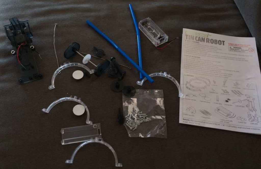 روبوت علبة الصفيح