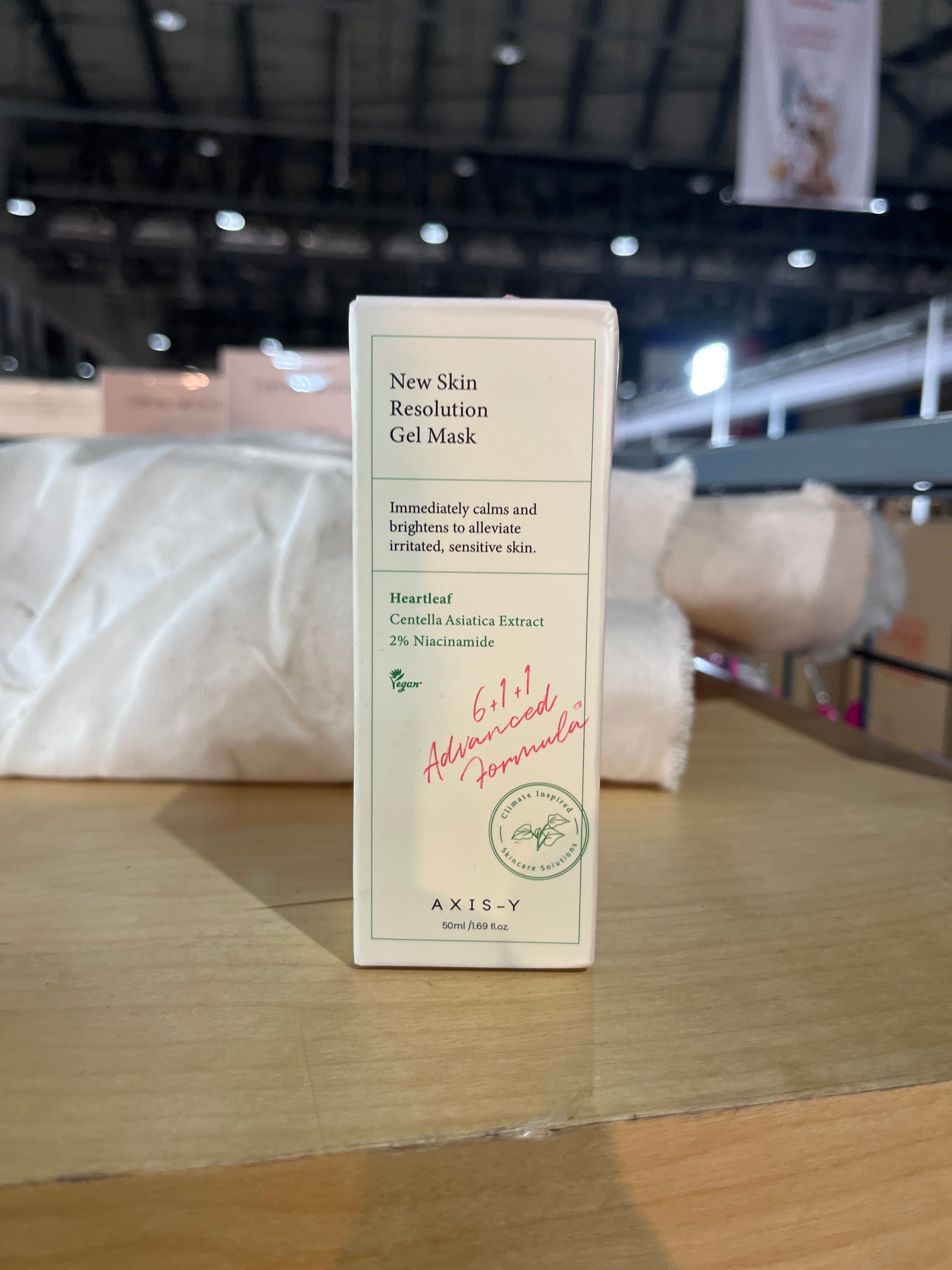 New Skin Resolution Gel Mask