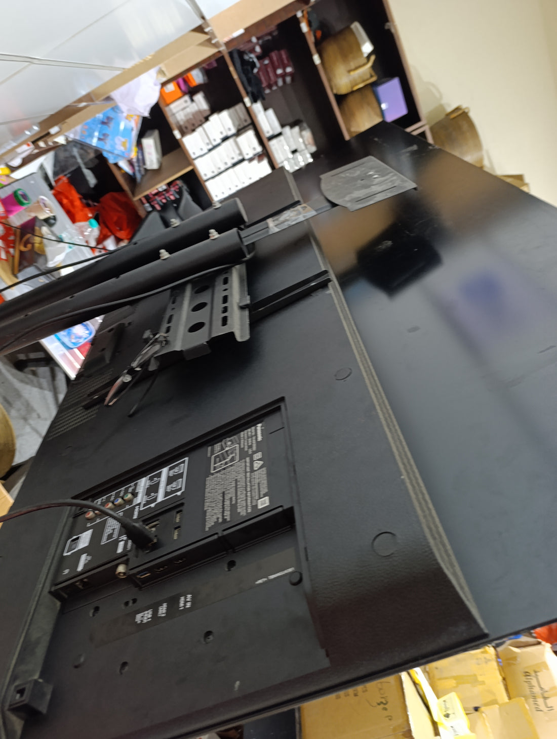 Panasonic 65" LED TV – TH-65F255DX