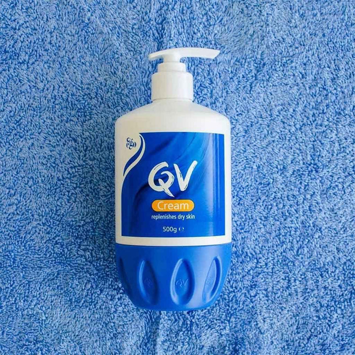 كريم QV Replenishes للبشرة الجافة 500 جرام لجميع أنواع البشرة - جرب الفرق! 