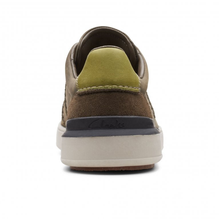 Clarks Men’s Brown Leather Casual Sneakers – Lace-Up Comfort Walking Shoes