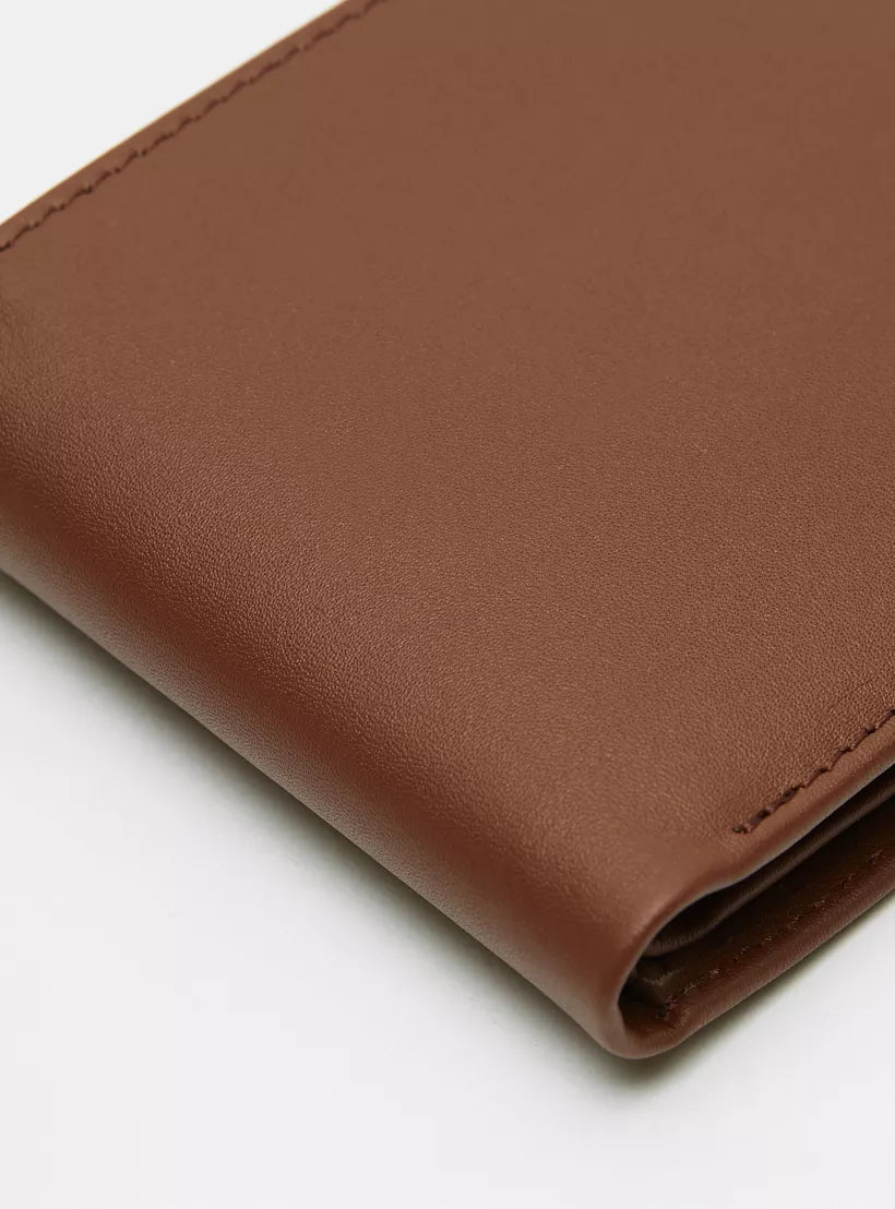 Duchini Hard Bifold Wallet (Brown)