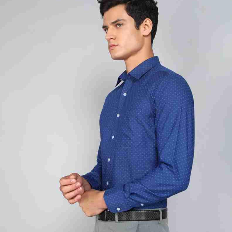 قميص ساكور بقصّة Slim Fit Fomfort Poplin Garment Dye