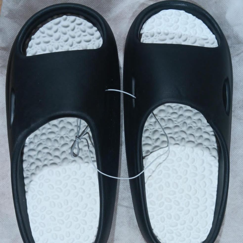 GHAKE Black Foot Massage Slippers with Pressure Points on Specific Areas of the Body