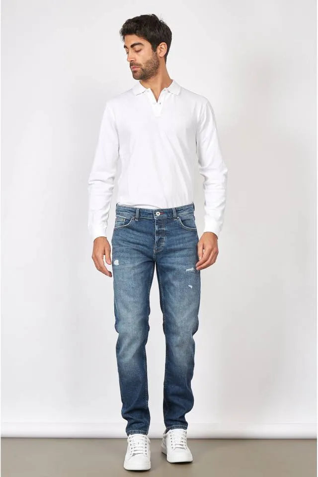 Sorbino Blue Jeans: Premium denim built for comfort & lasting style (mention size if relevant). Made with durable materials for years of wear and tear.blue jeans, quality, comfort, style, durable, classic, modern.