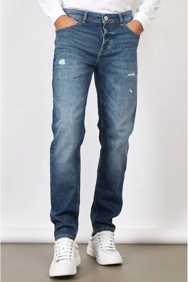 Sorbino Blue Jeans: Premium denim built for comfort & lasting style (mention size if relevant). Made with durable materials for years of wear and tear.blue jeans, quality, comfort, style, durable, classic, modern.
