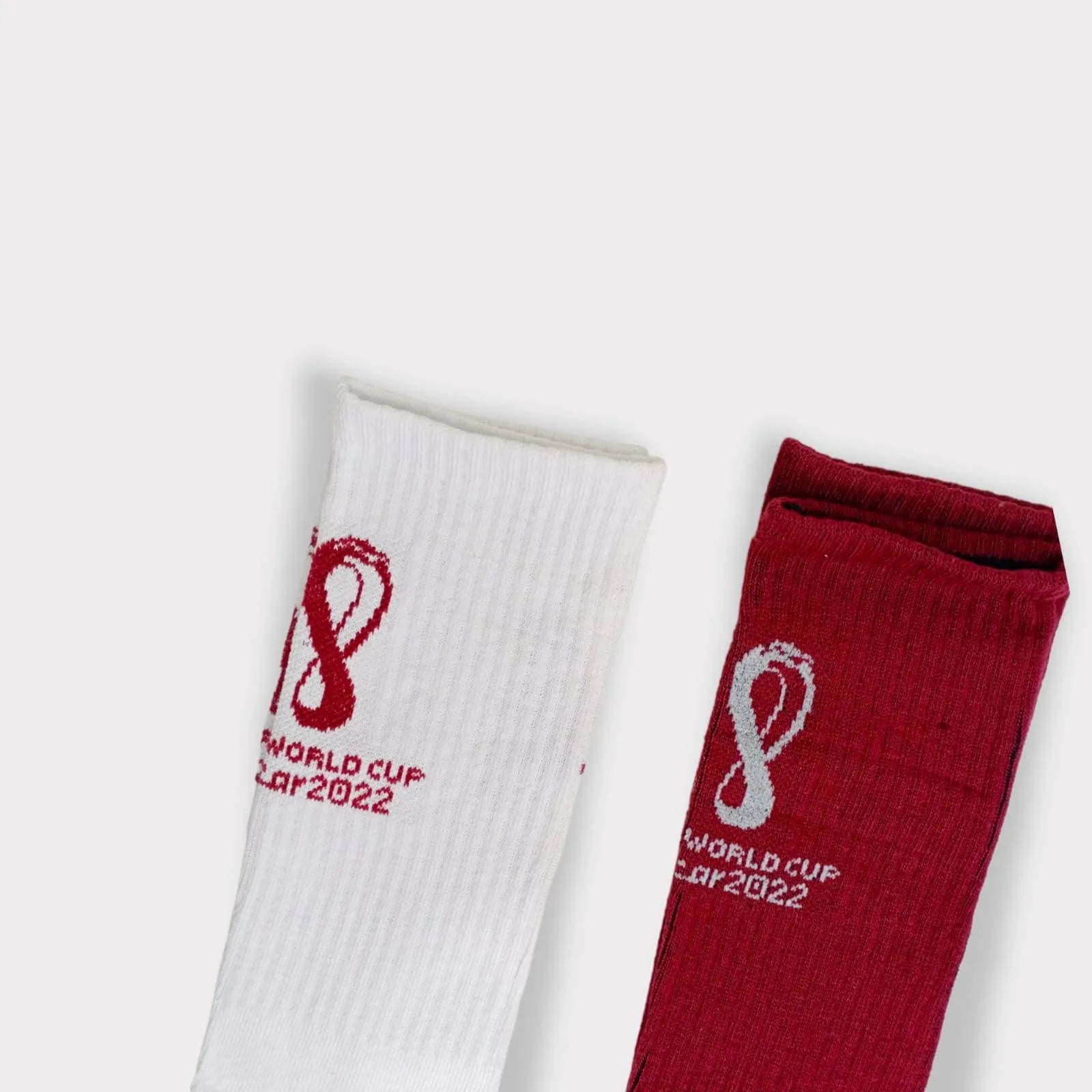 جوارب رجالية لقطر 2022، عبوة من قطعتين، باللونين الأبيض والعنابي