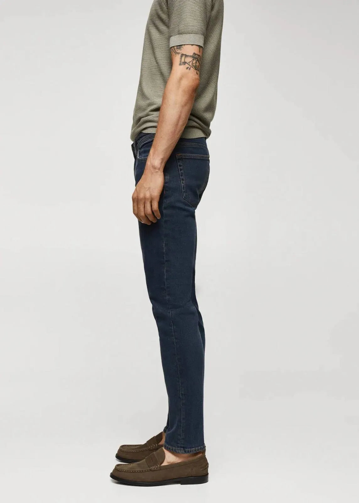 Mango Jan Jeans: Slim-fit comfort meets stylish denim (mention size if relevant). Designed to hug your legs comfortably for a sharp silhouette.slim-fit, comfortable, stylish, versatile, denim essentials.