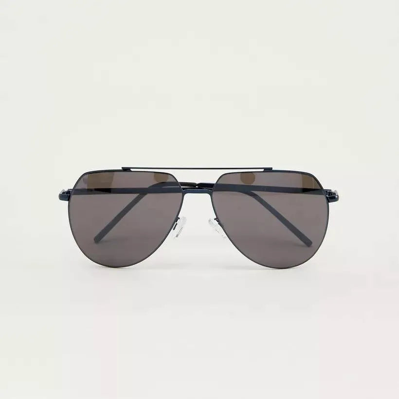 Splash Aviator Sunglasses: Full rim style with nose pads for ultimate comfort (mention color if relevant).Make a statement with these trendy Splash aviator sunglasses. Invest in quality and style with Splash aviator sunglasses.