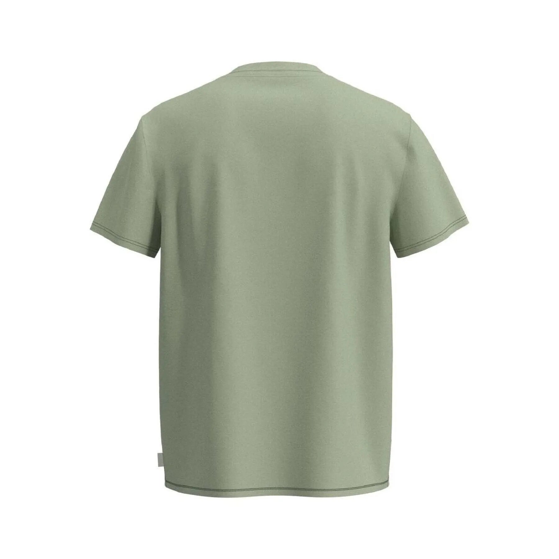 Pepe Jeans Ovingdean T-Shirt: Effortless style meets comfort in this classic men's t-shirt (PM508977).Soft & Versatile: Crafted for everyday wear, this Pepe Jeans t-shirt is your go-to for minimalist style