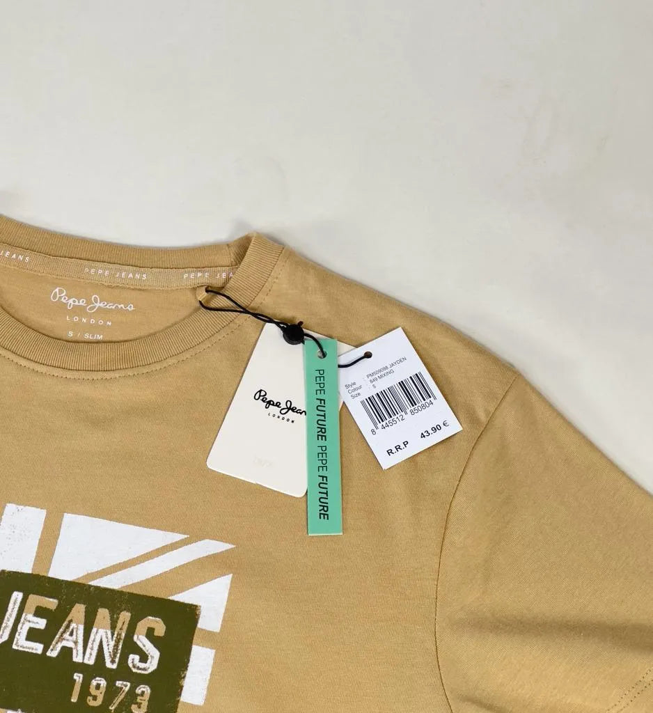 Pepe Jeans Men's T-Shirt: Sand-colored tee for effortless style & comfort (PM509098).Soft & Stylish: Comfortable Pepe Jeans t-shirt, perfect for everyday wear.