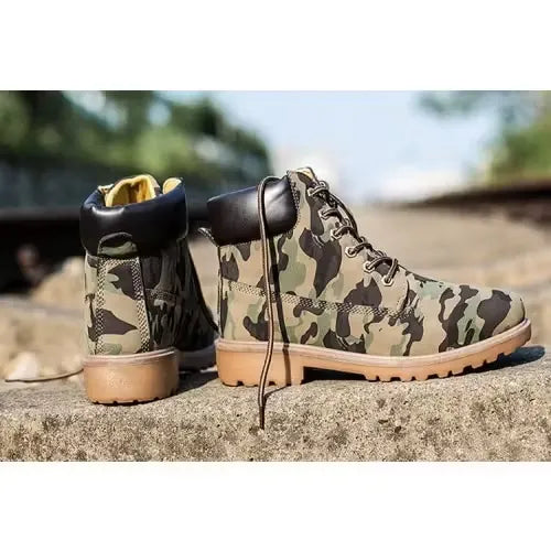 Women's fashion camo print Martin snow boots with warm lining and trendy design. Perfect for keeping your feet warm and stylish in winter. Shop Dubailisit!