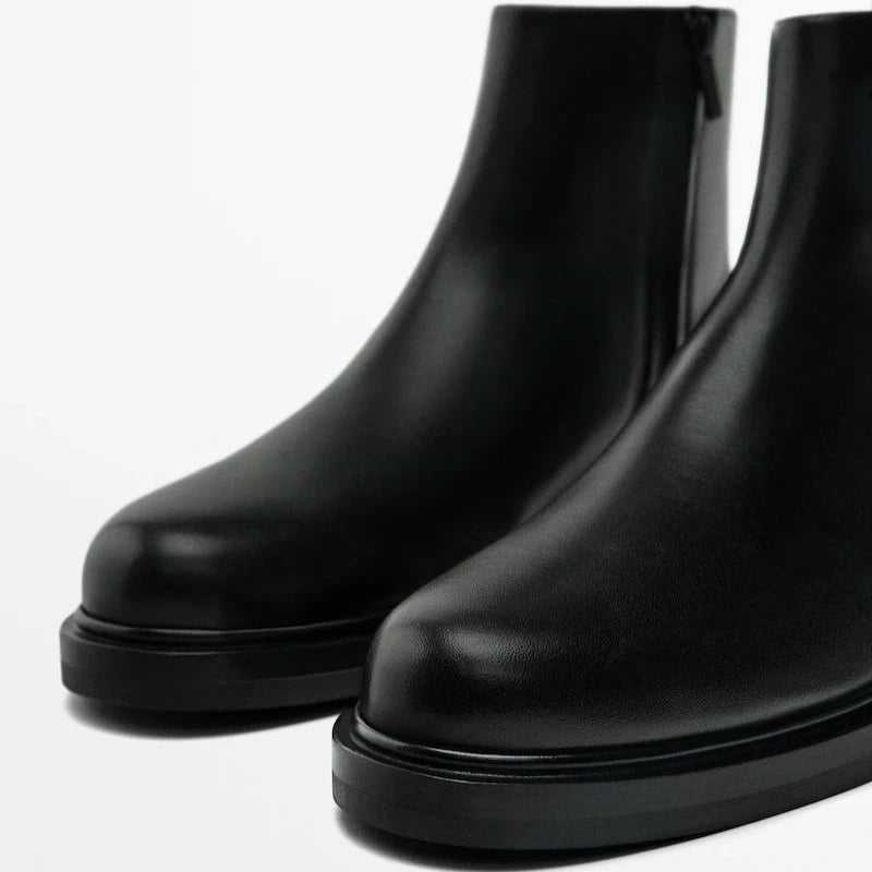 Massimo Dutti BLACK LEATHER BOOTS