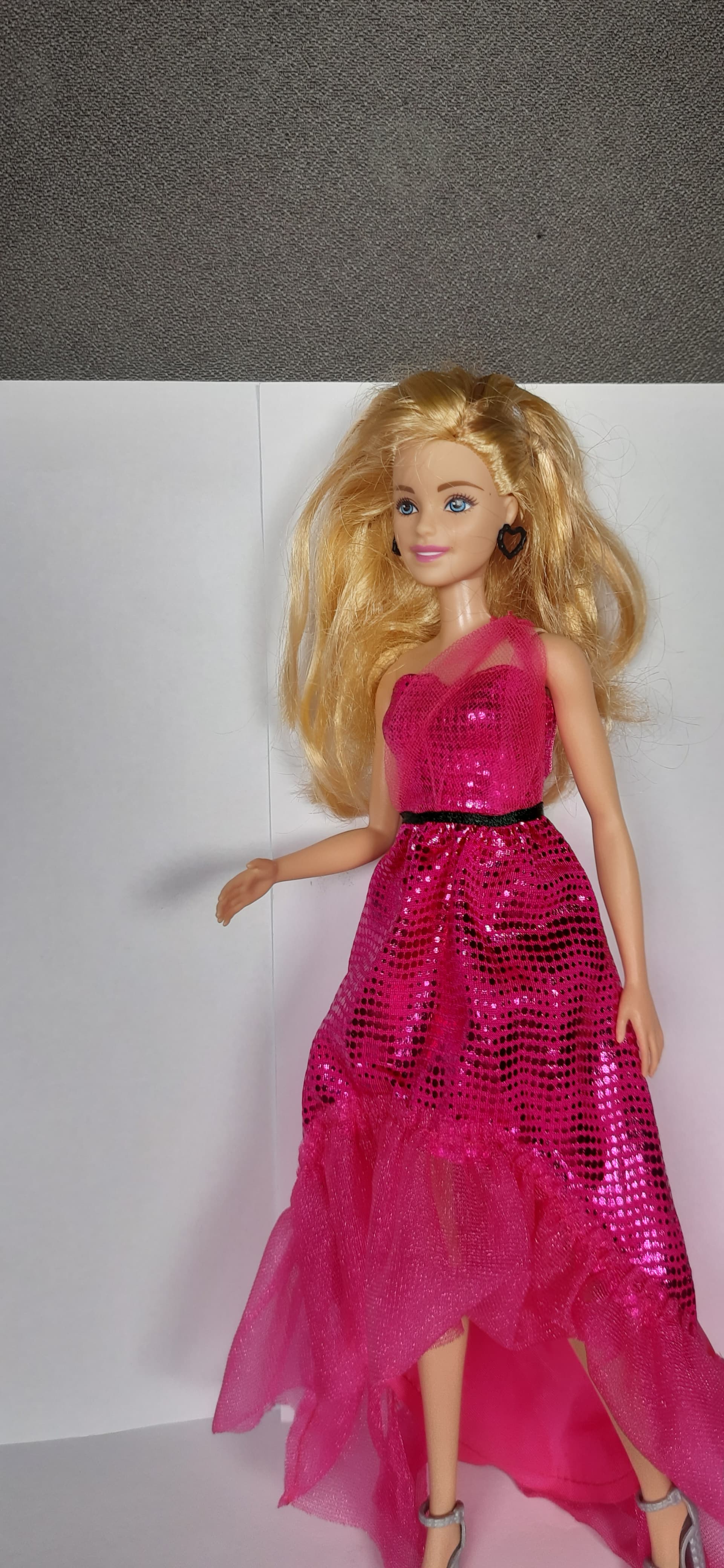 Barbie Doll – Classic Elegance and Creative Fun