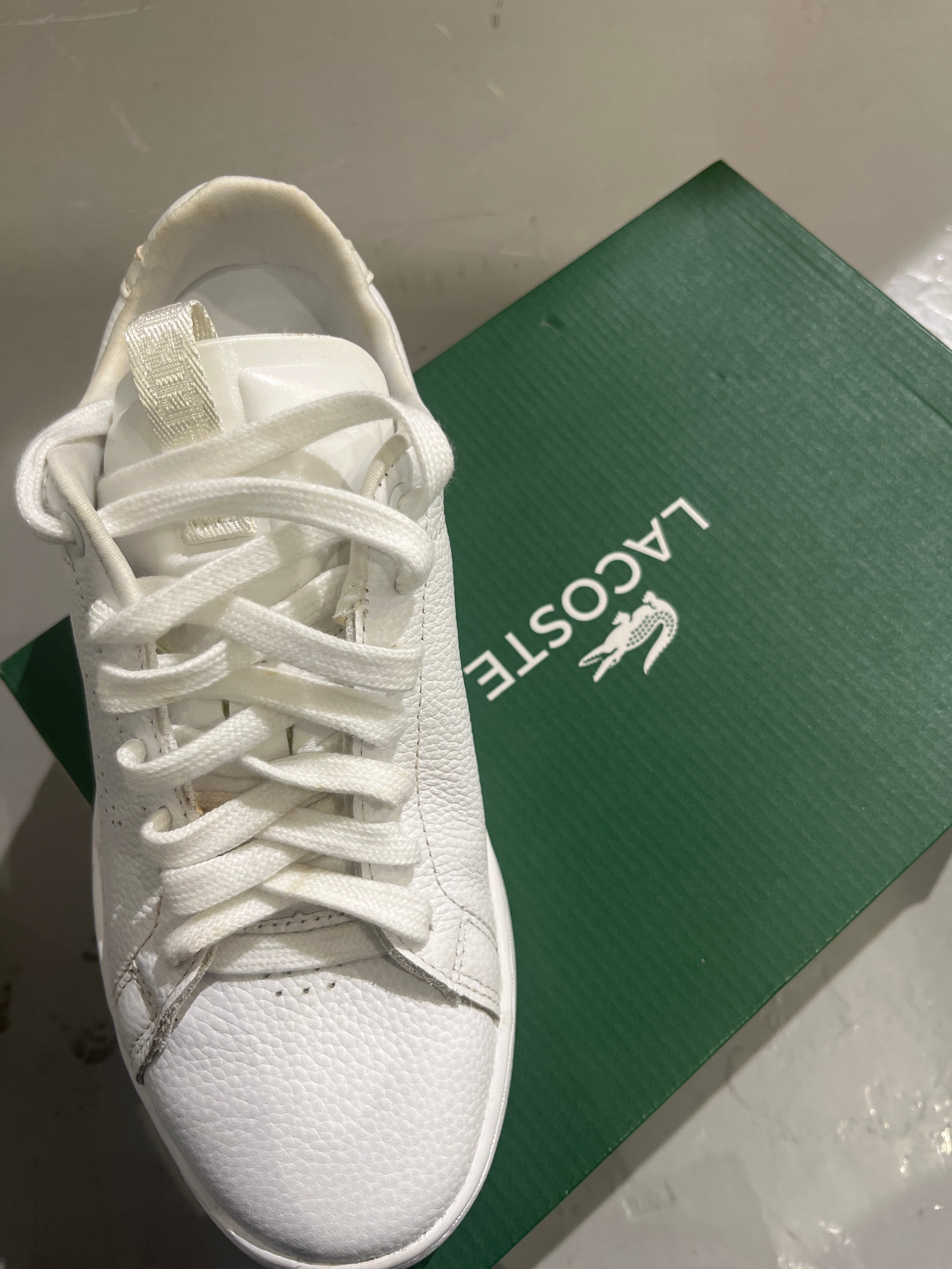 Lacoste Carnaby Evo Tumbled Leather White Sneakers