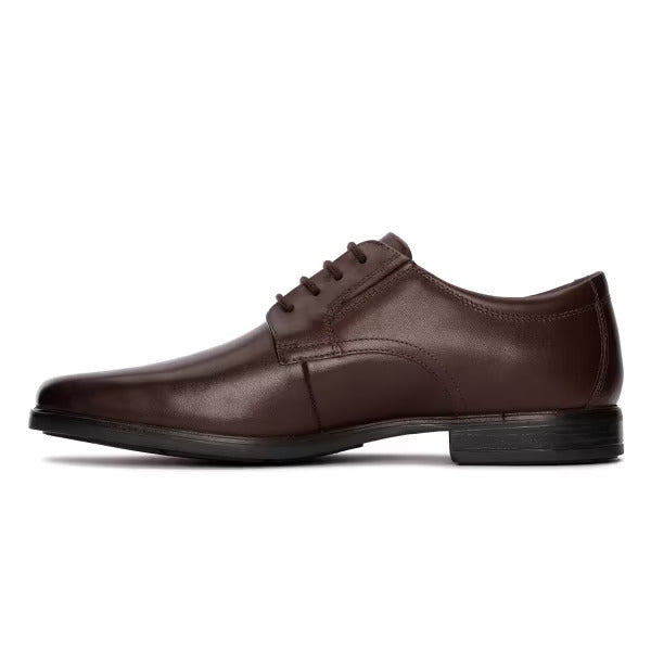 Clarks Howard Walk Low-Top Derby Shoes - Versatile Style