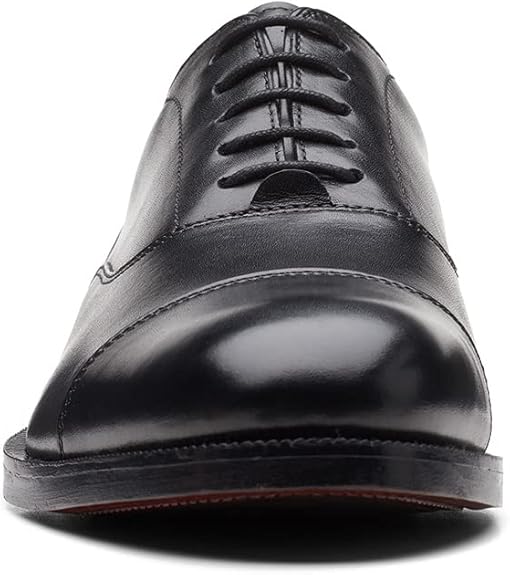 Clarks Craftdean Cap Leather Shoes in Black