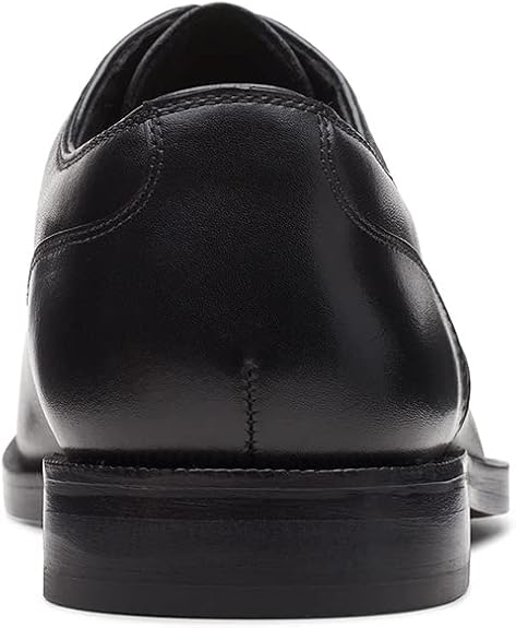 Clarks Craftdean Cap Leather Shoes in Black