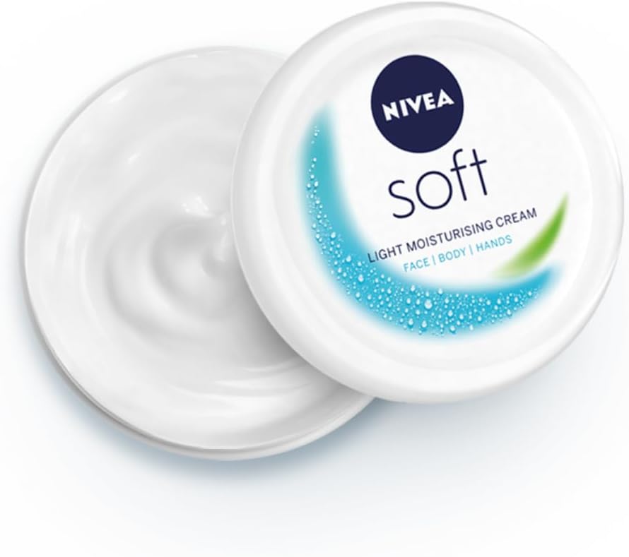 NIVEA Soft Light Moisturiser With Vitamin E, 100ml