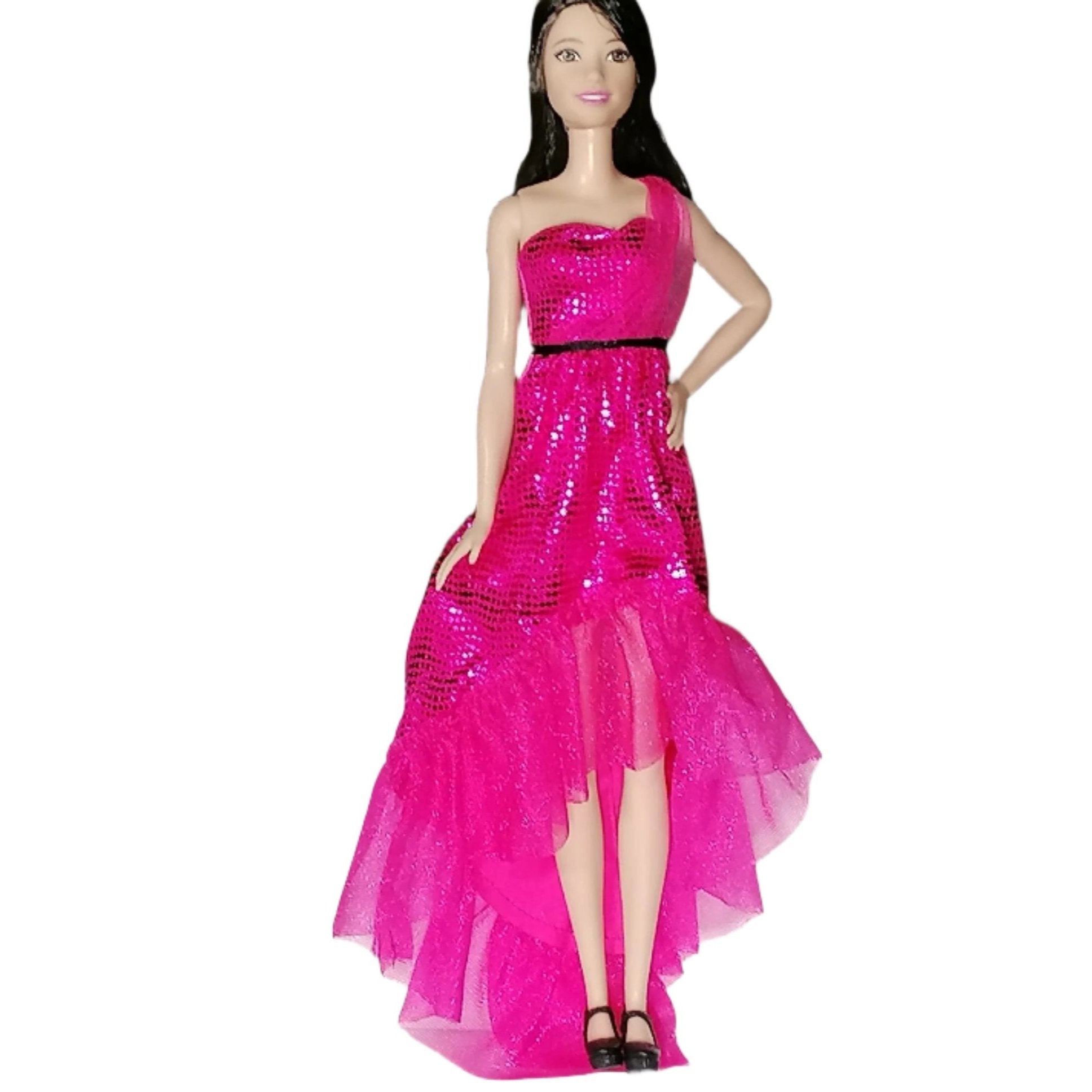 Barbie Doll – Classic Elegance and Creative Fun