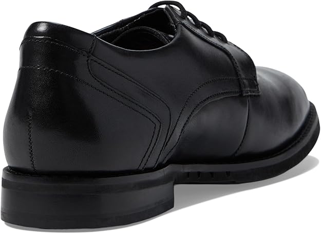 Clarks Men's UNH Lace-Up Oxford Shoe