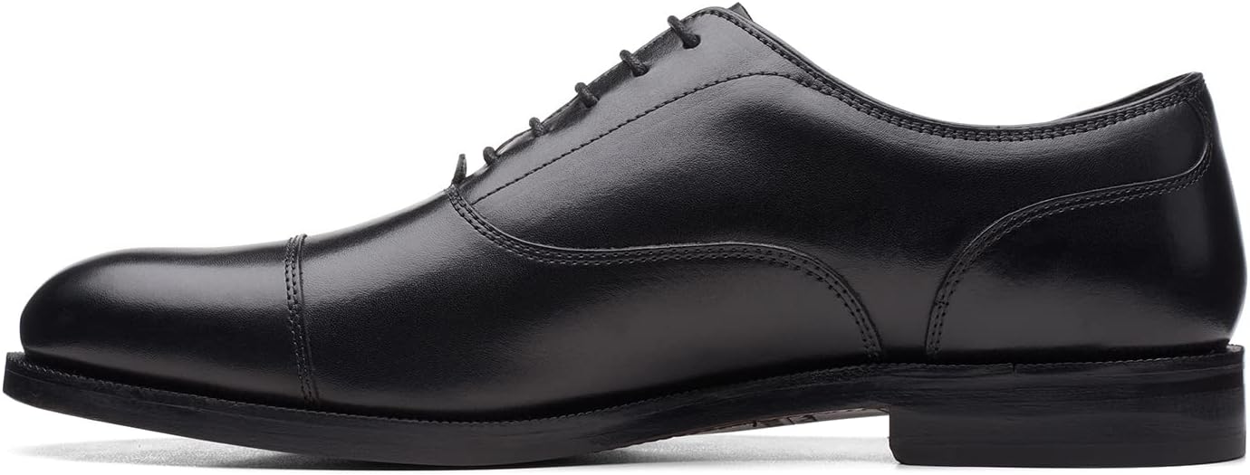 Clarks Craftdean Cap Leather Shoes in Black