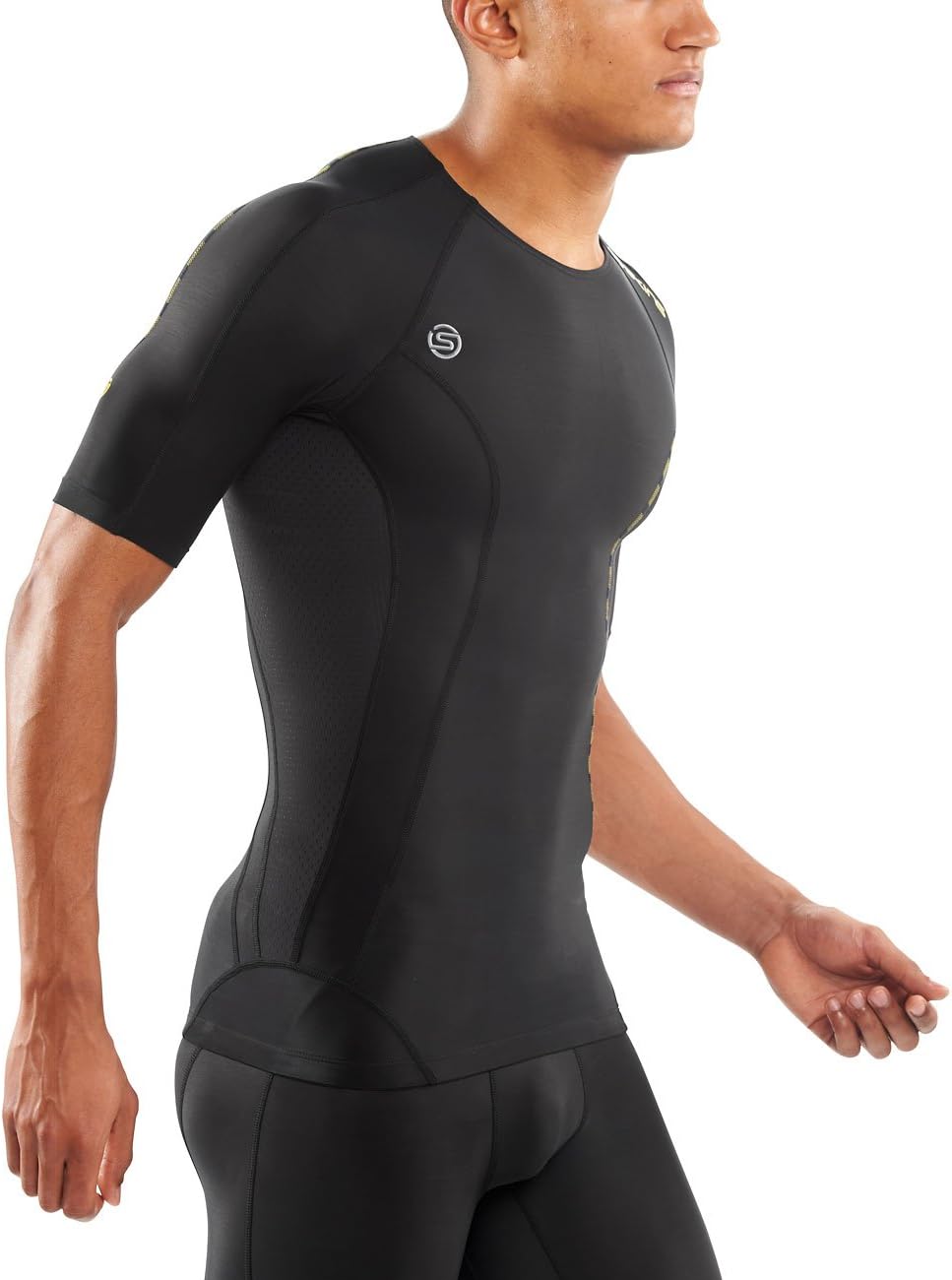 SKINS Men’s DNAmic Compression Short Sleeve Top