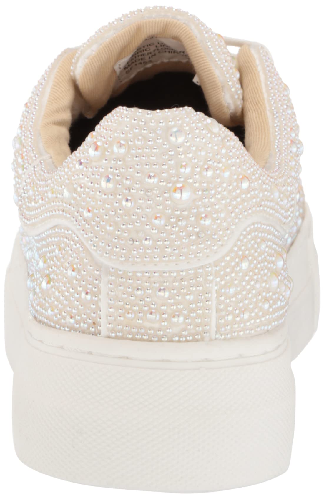 حذاء رياضي Sidny من Betsey Johnson للنساء